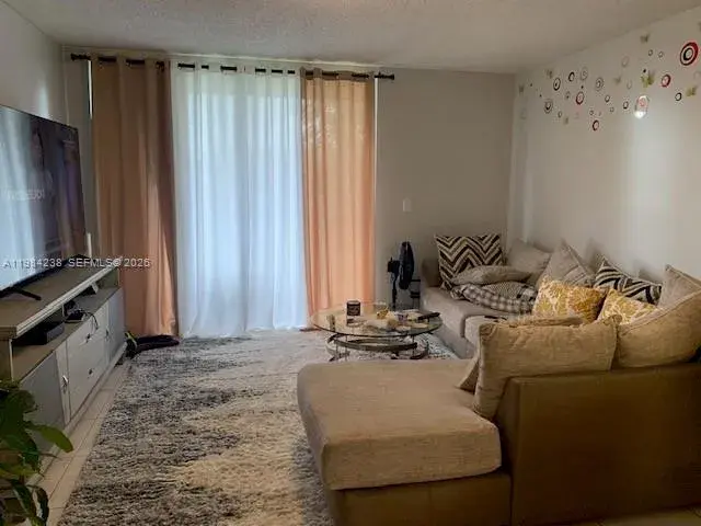 5550 NW 44th St # 404B, Lauderhill FL 33319