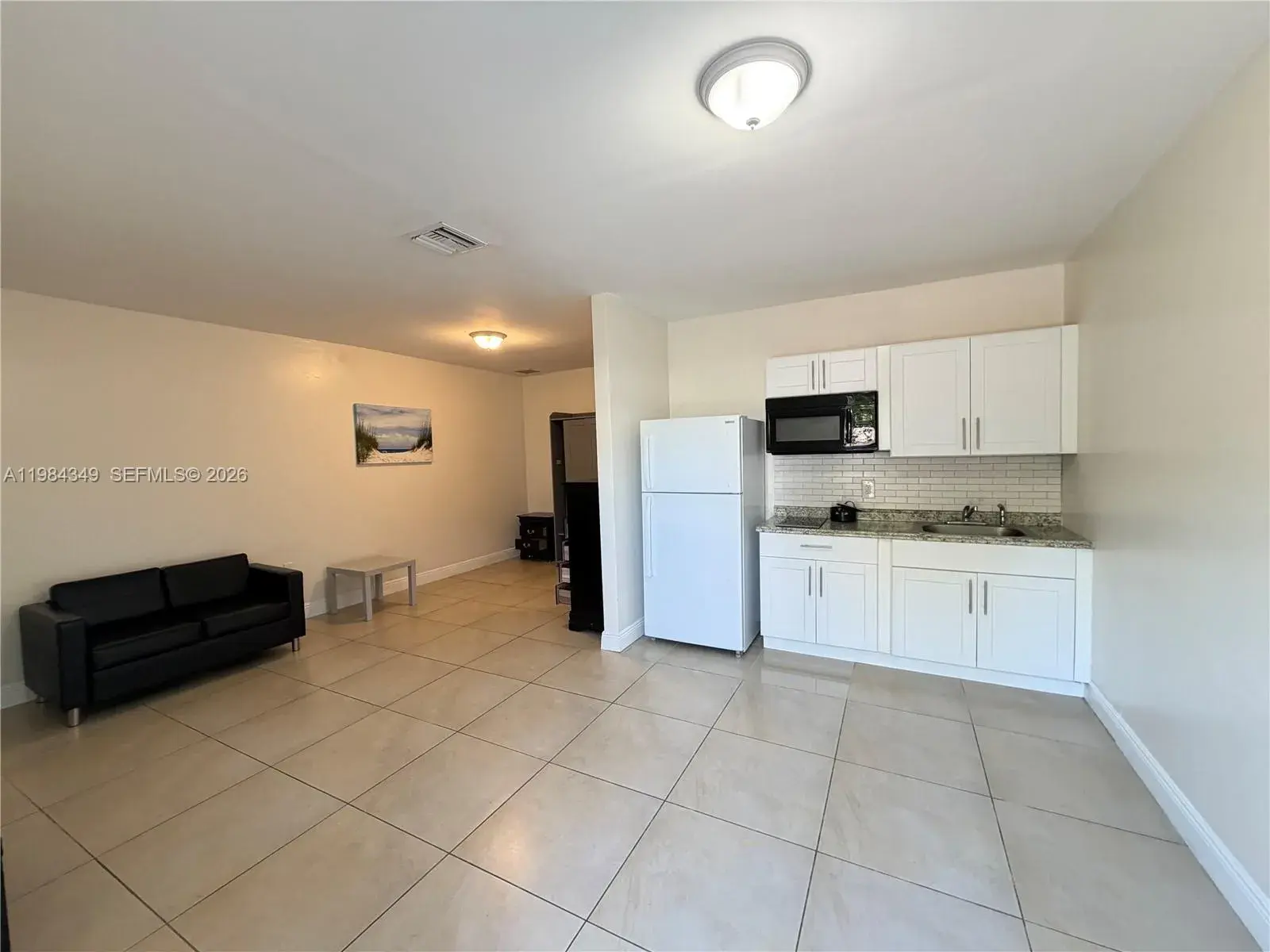 1 bath Residential Lease for rent at 808 NW 19th St # D, Fort Lauderdale FL 33311