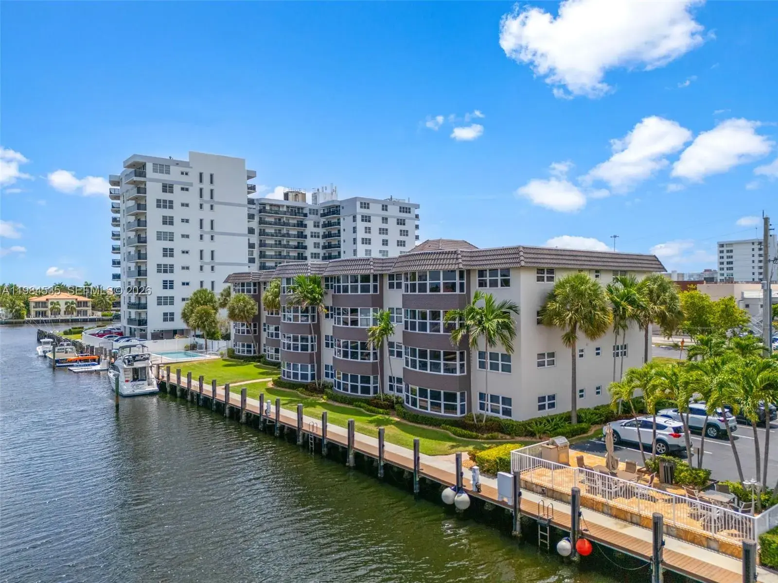 2 bedroom 2 bath Residential for sale at 3121 NE 51st St # 203E, Fort Lauderdale FL 33308