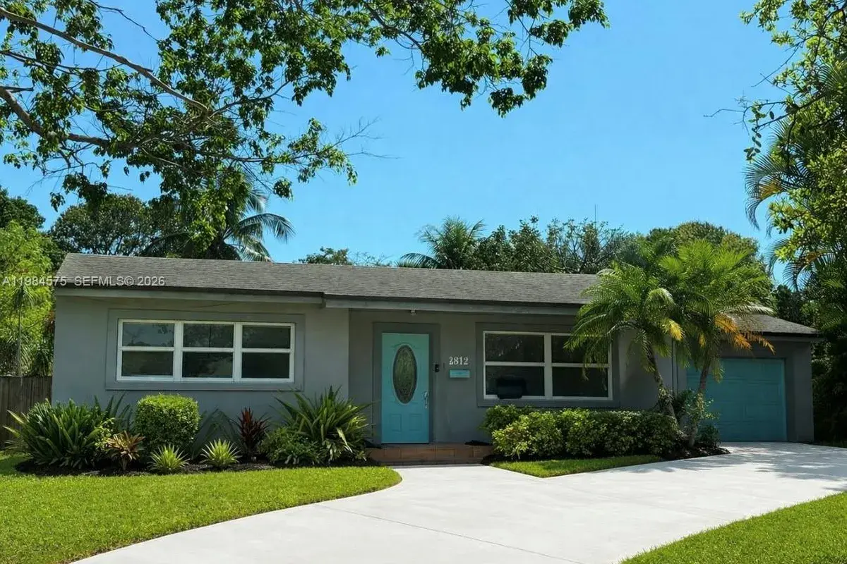 2842 Jackson St, Hollywood FL 33020