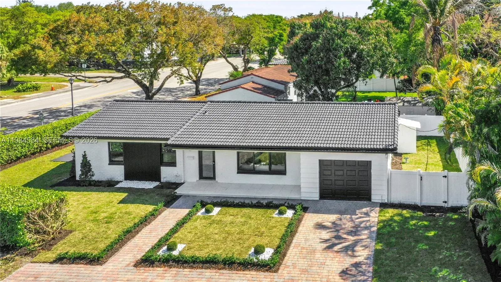 10 NW 100th St, Miami Shores FL 33150