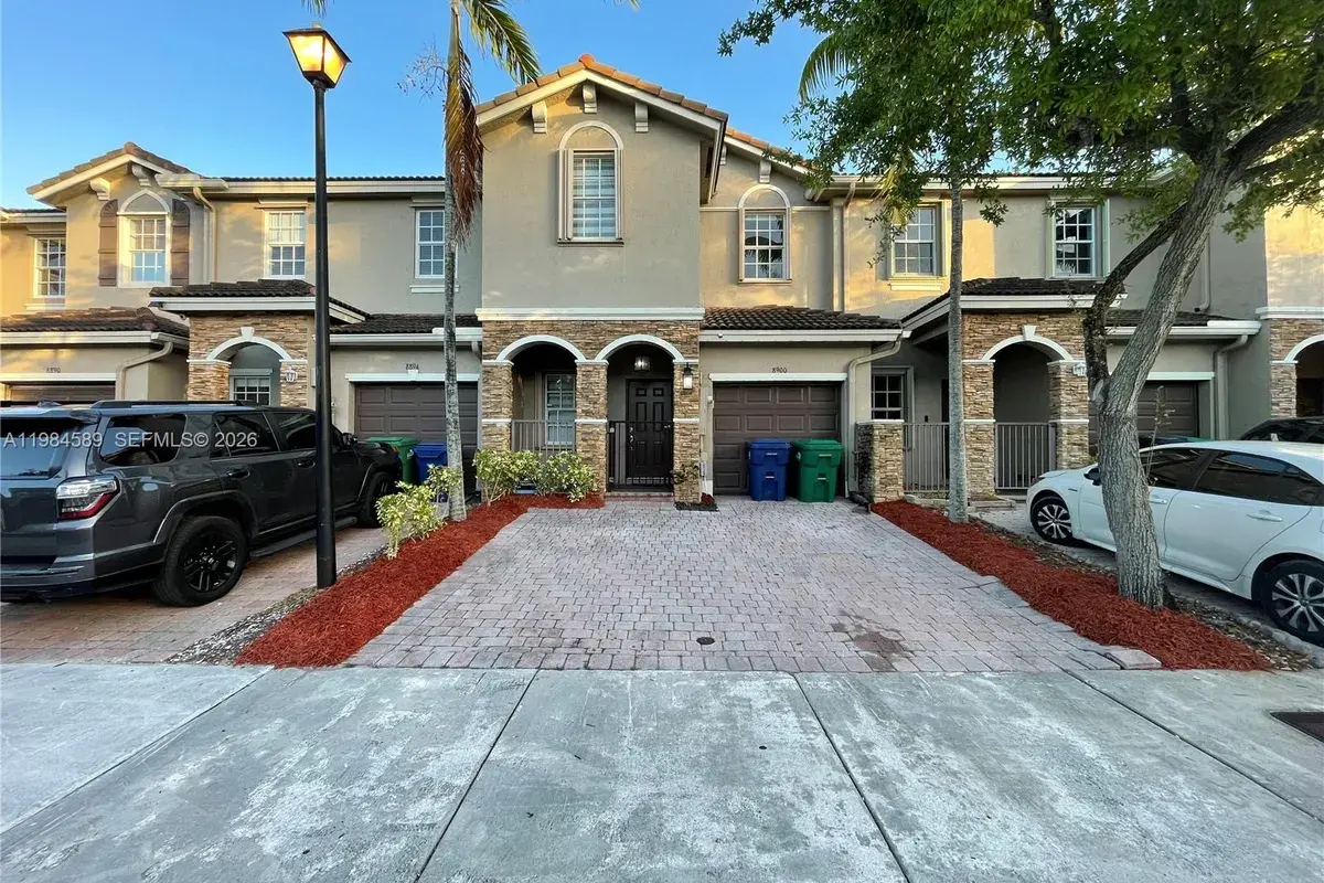 8900 SW 226th Ter, Cutler Bay FL 33190