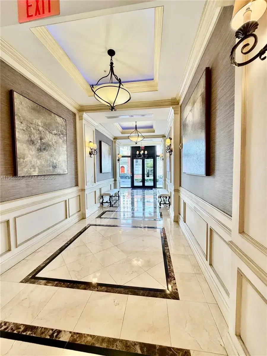 1 bedroom 1 bath for sale at 1805 Ponce De Leon blvd, Coral Gables FL 33134