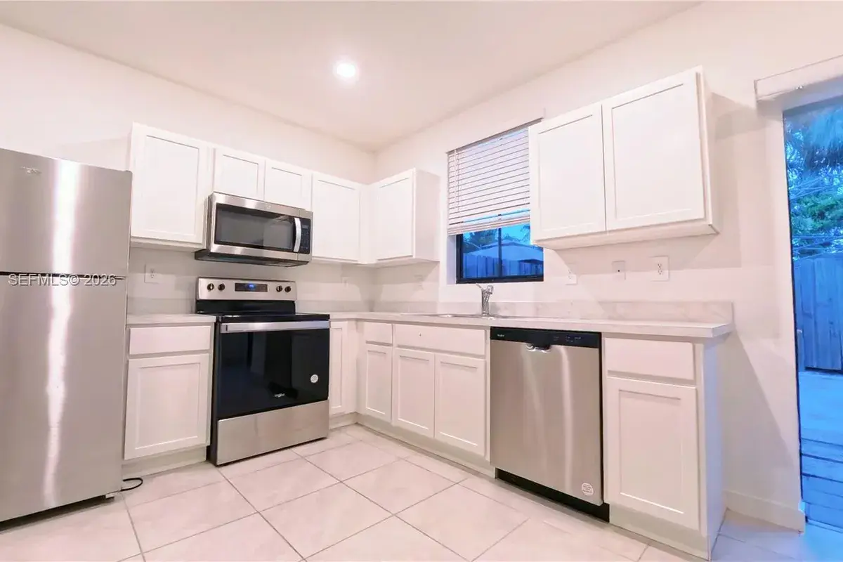 1220 NE 5th Ct, Florida City FL 33034