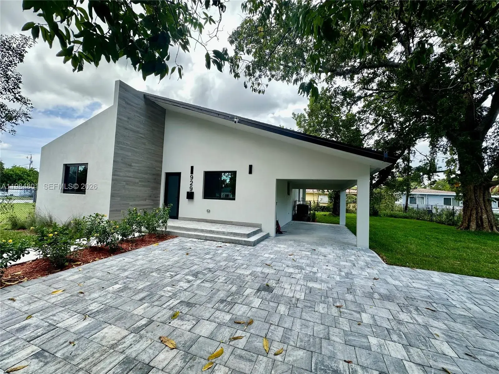 4 bedroom 2 bath Residential Lease for rent at 929 NW 60th St, Miami FL 33127