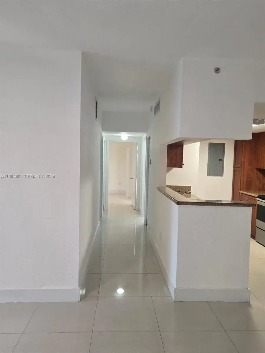 36 NW 6th Ave # 408, Miami FL 33128