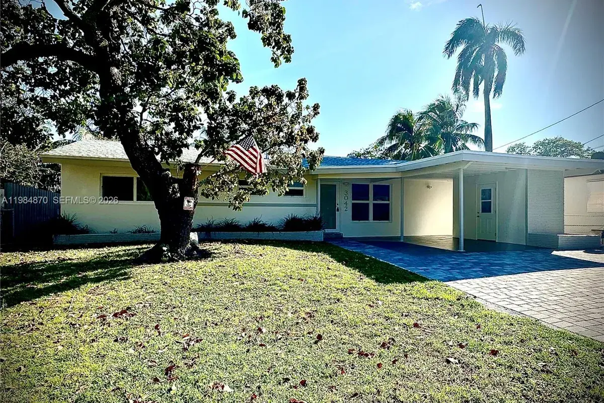 3042 Hayes St, Hollywood FL 33021