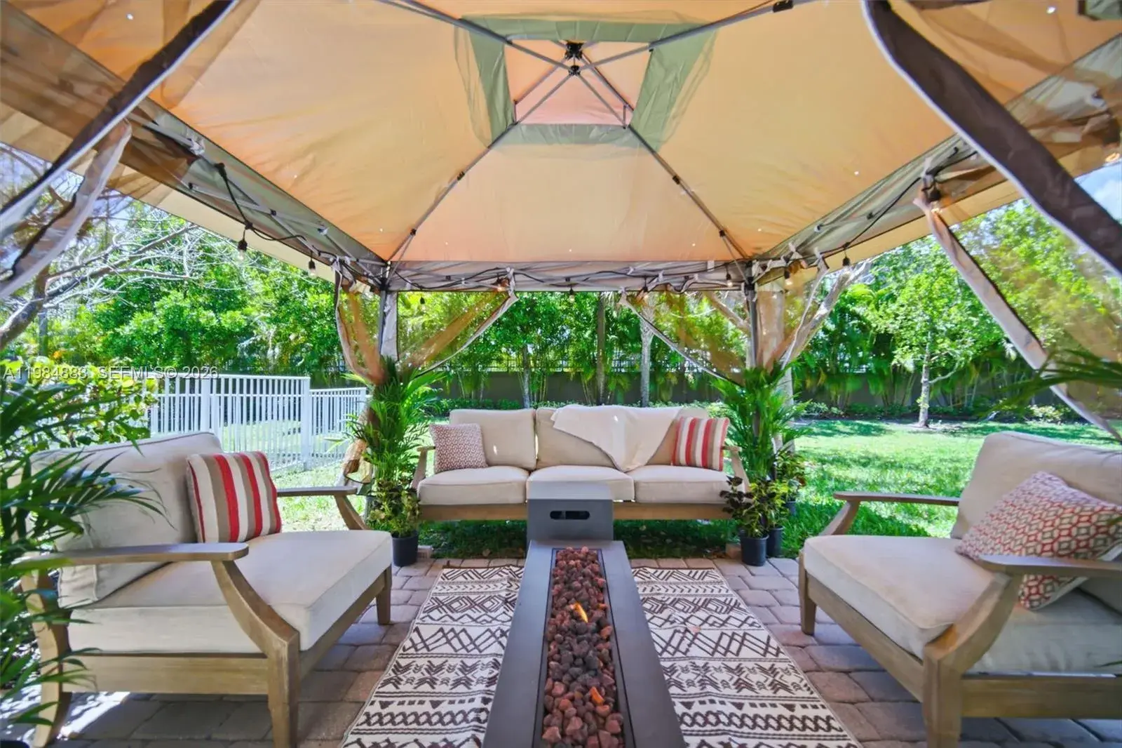 1628 Myrtle Oak Ter, Hollywood FL 33021