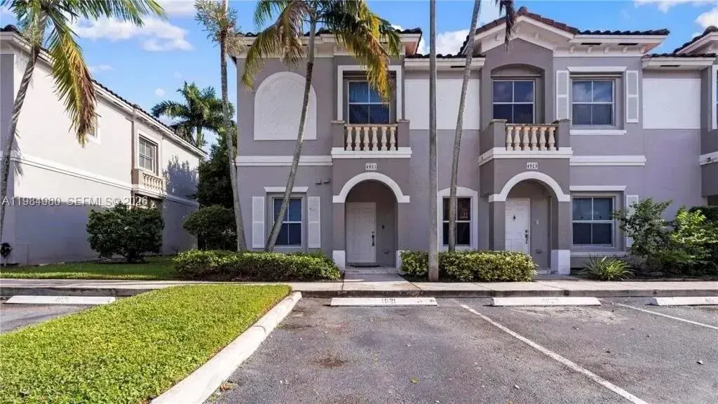 3 bedroom 2 bath Residential for sale at 4921 SW 140th Ter # 1, Miramar FL 33027