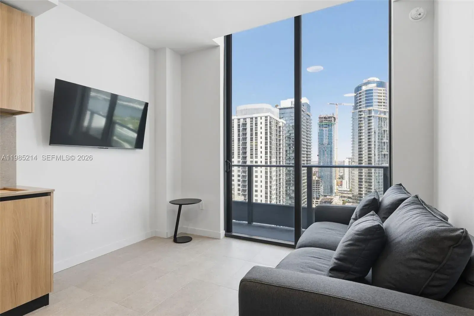 121 NE 5th St # 3711, Miami FL 33132
