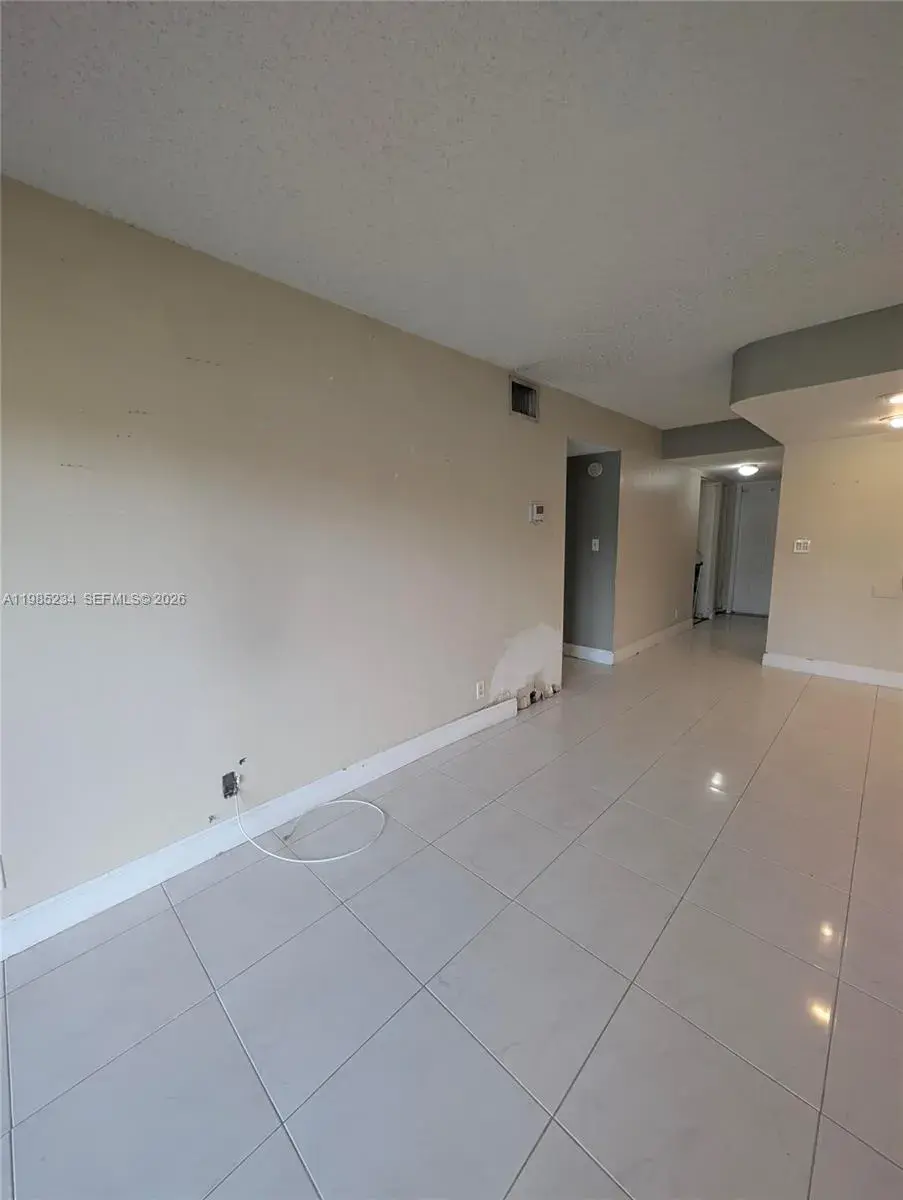 3720 N Pine Island Rd # 136, Sunrise FL 33351