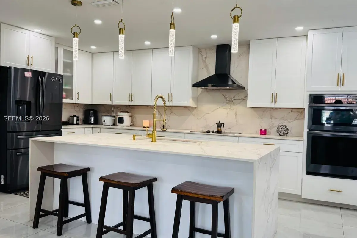 9770 SW 13th Ter, Miami FL 33174