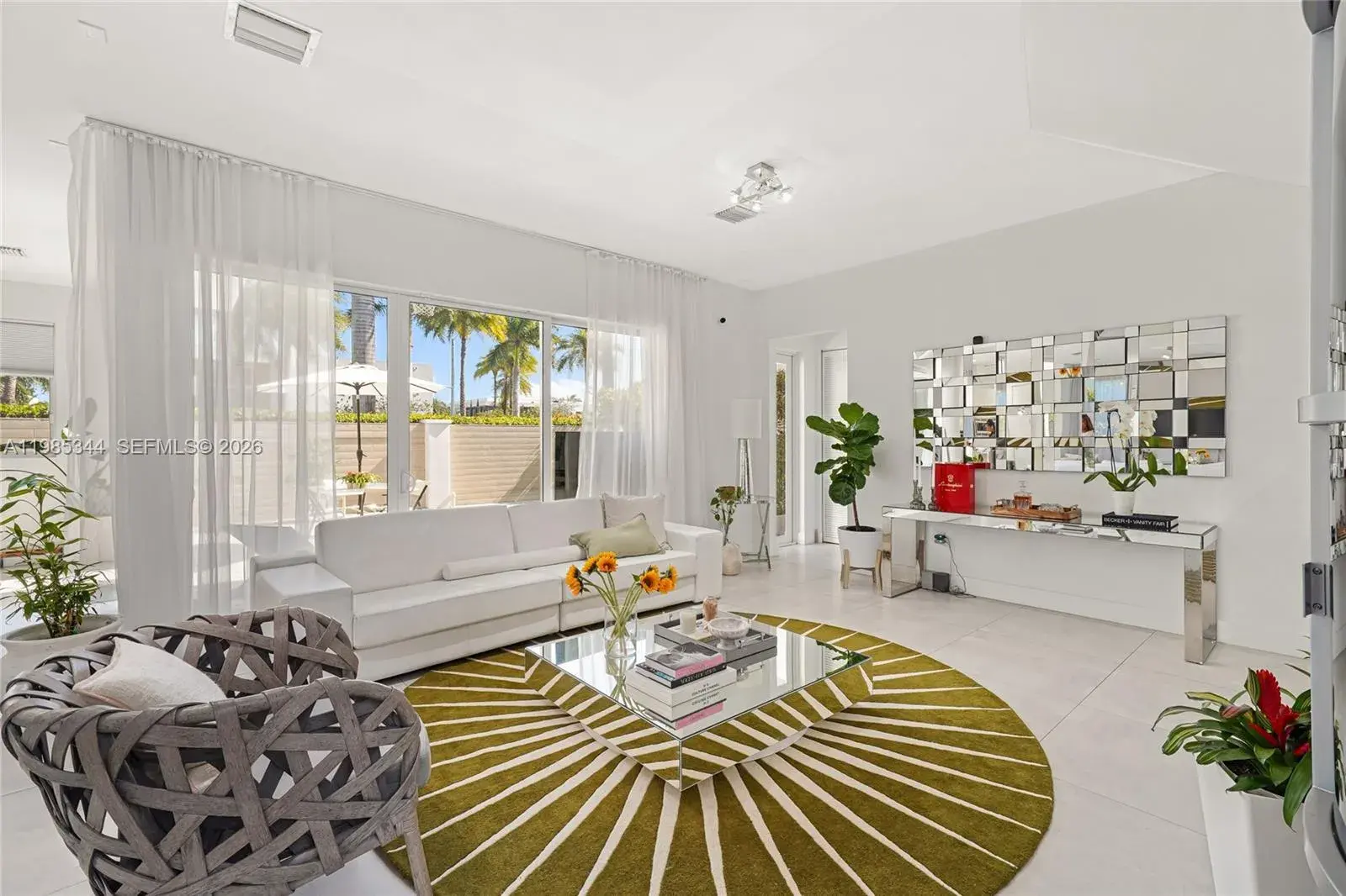 7515 NW 99th Ave, Doral FL 33178