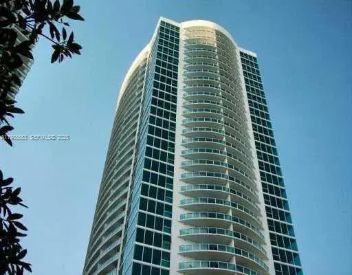 1 bedroom 1 bath Residential for sale at 2101 Brickell Ave # 1911, Miami FL 33129