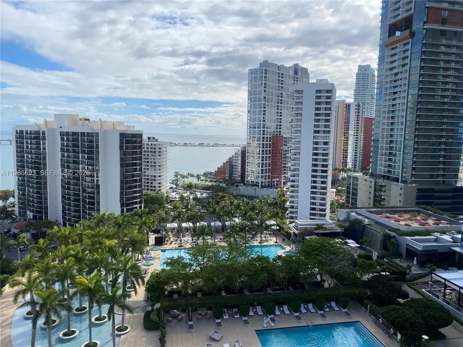 2 bedroom 2 bath Residential Lease for rent at 185 SE 14th Ter # 1905, Miami FL 33131