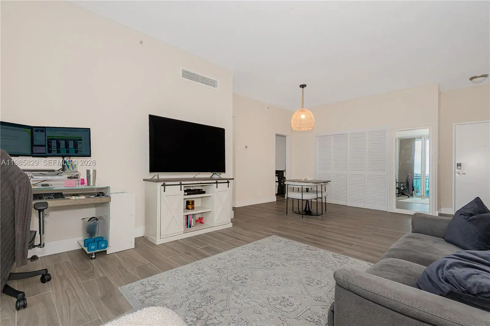 1 bedroom 1 bath Residential for sale at 3001 S Ocean Dr # 1639, Hollywood FL 33019