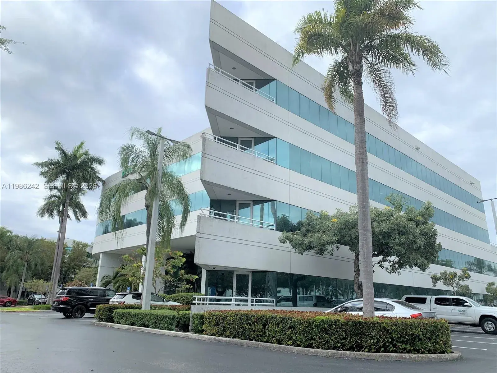Commercial Sale for sale at 5959 Waterford District Dr # 200, Miami FL 33126