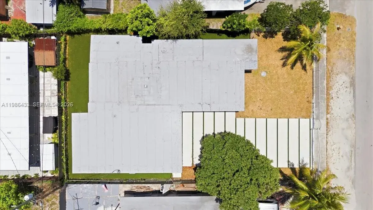 323 NW 104th Ter, Miami FL 33150