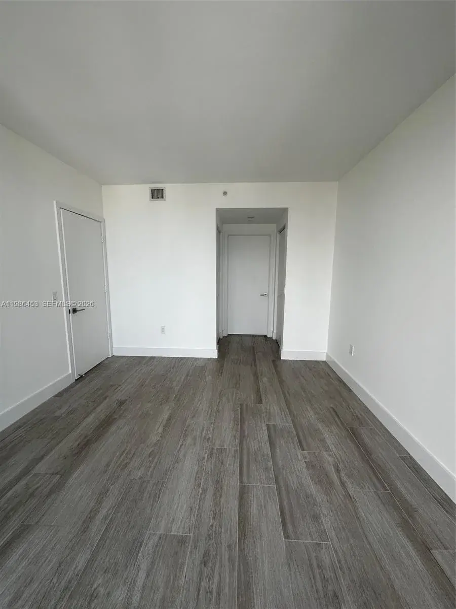 121 NE 34th St # 2707, Miami FL 33137