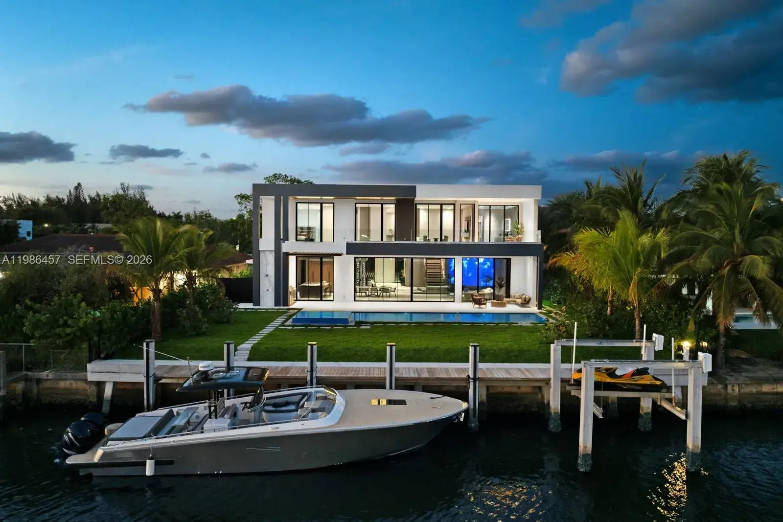 493 Holiday Dr, Hallandale Beach FL 33009