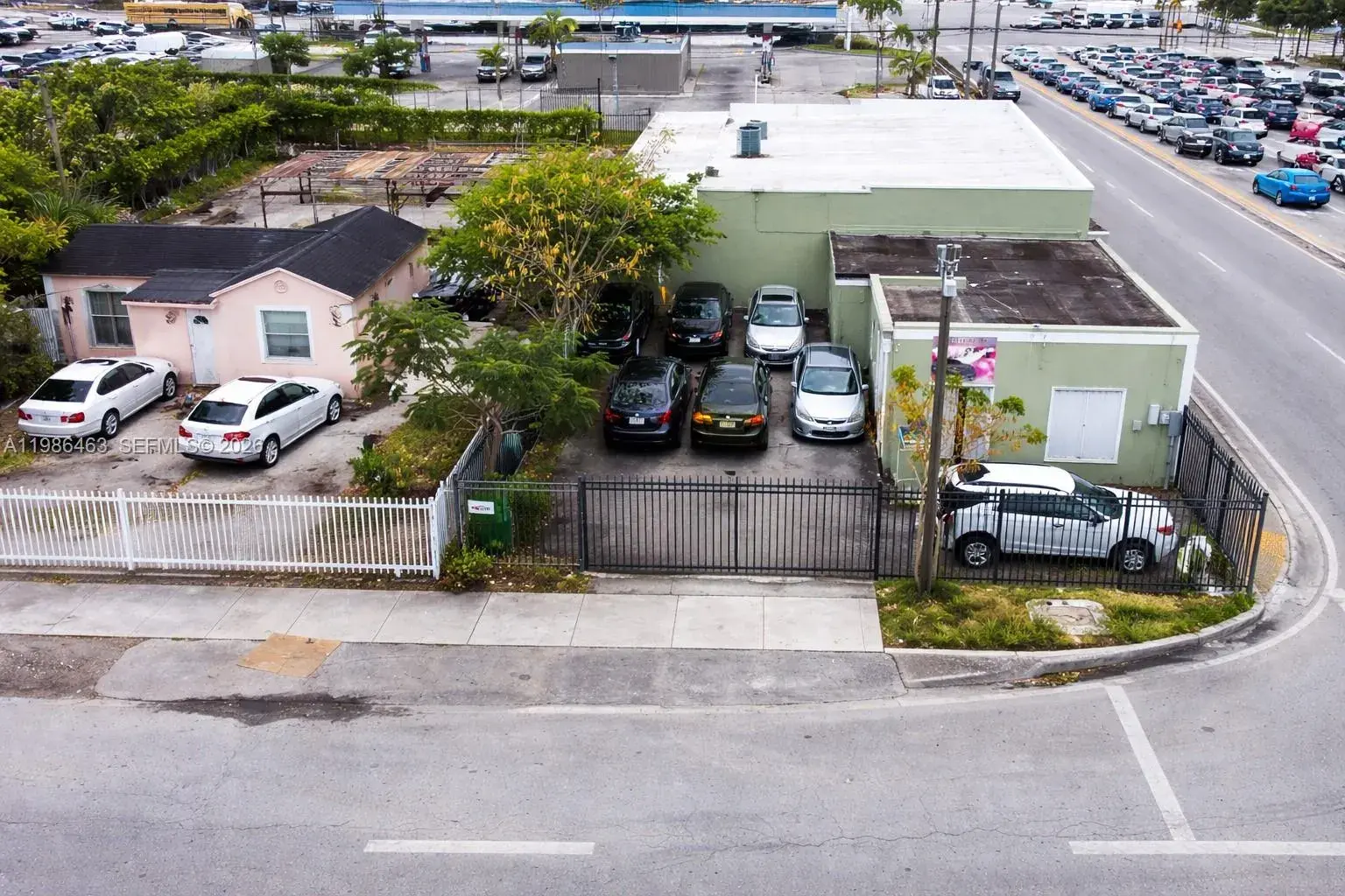 2618 NW 103rd St, Miami FL 33147