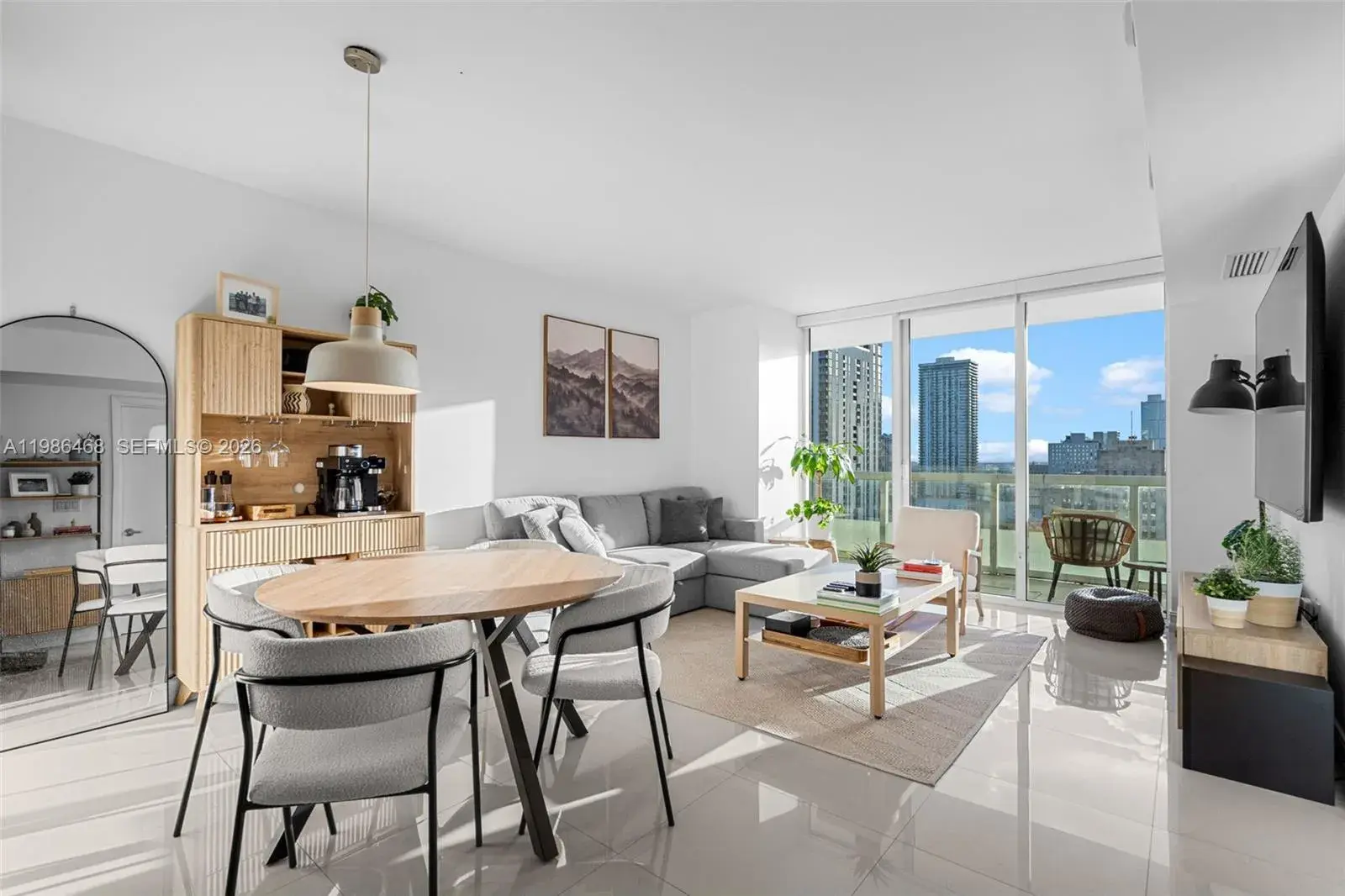 50 Biscayne Blvd # 2507, Miami FL 33132