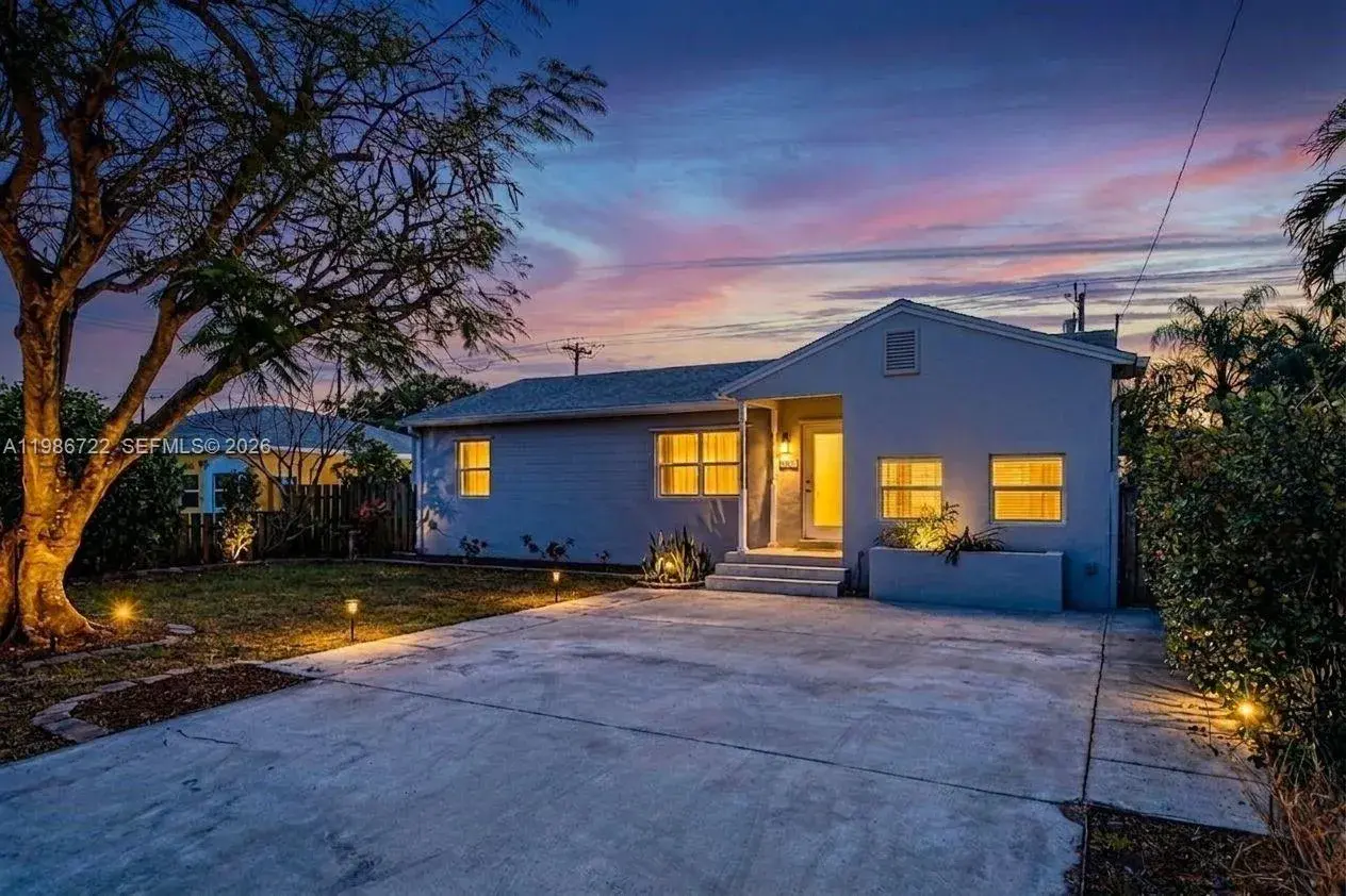 1508 Funston St, Hollywood FL 33020