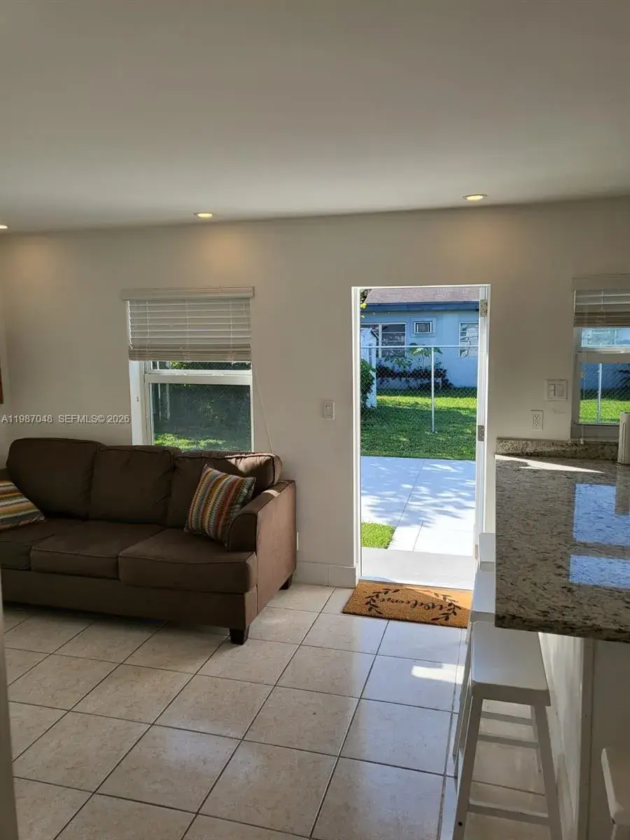 6130 Grant St # 2, Hollywood FL 33024