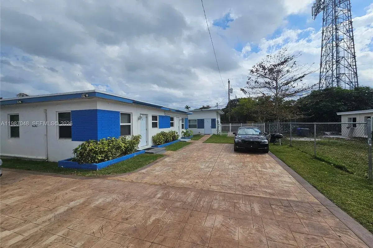 6130 Grant St # 2, Hollywood FL 33024