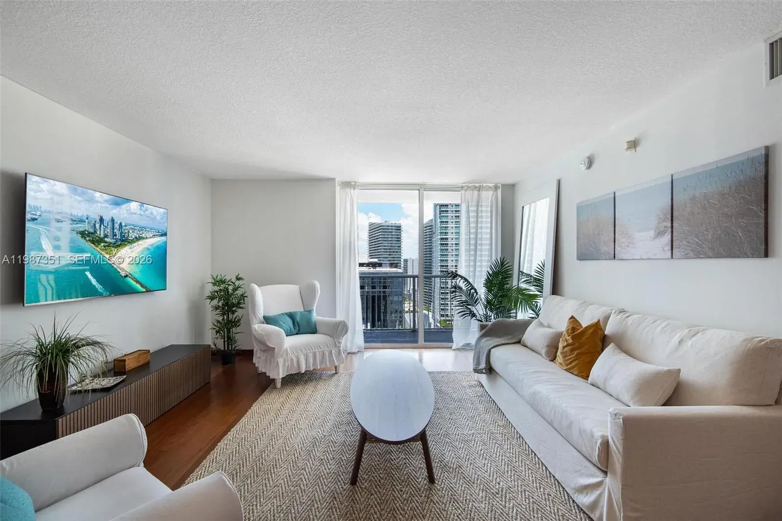 1200 Brickell Bay Dr # 2824, Miami FL 33131