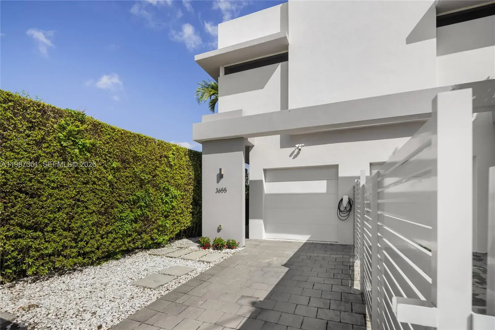 3 bedroom 3 bath Residential for sale at 3655 SW 25th St # 3655, Miami FL 33133