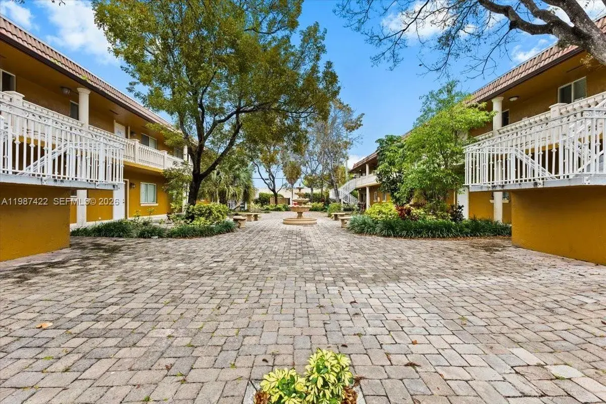 2 bedroom 2 bath Residential for sale at 2323 Van Buren St # 208, Hollywood FL 33020