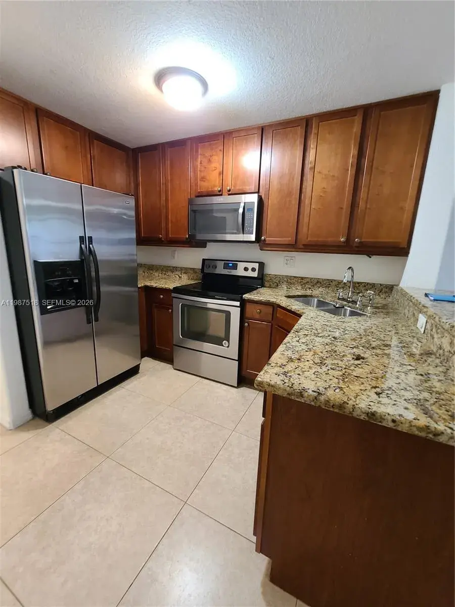 3071 Riverside Dr # 11, Coral Springs FL 33065