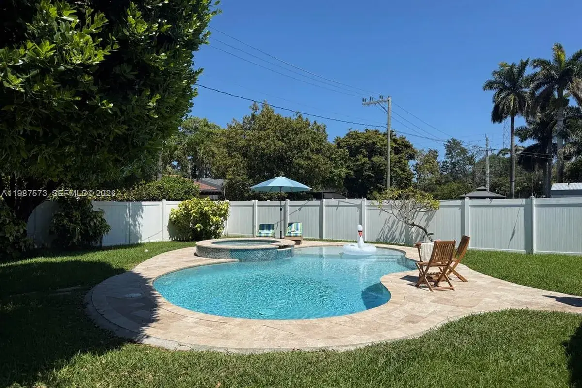 1411 Harding St, Hollywood FL 33020