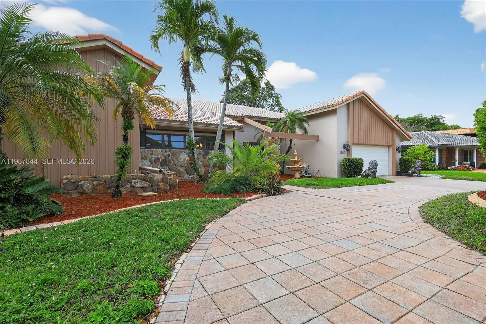 5 bedroom 3 bath Residential for sale at 9420 Sea Turtle Ln, Plantation FL 33324
