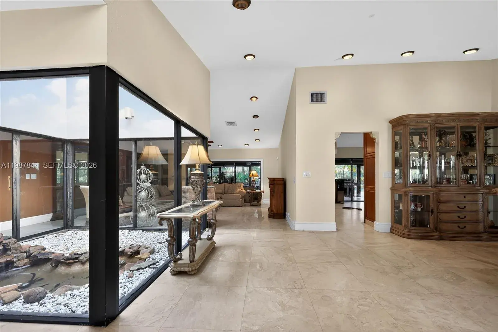 9420 Sea Turtle Ln, Plantation FL 33324