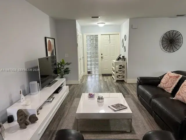 3309 Water Oak Dr # 1304, Hollywood FL 33021