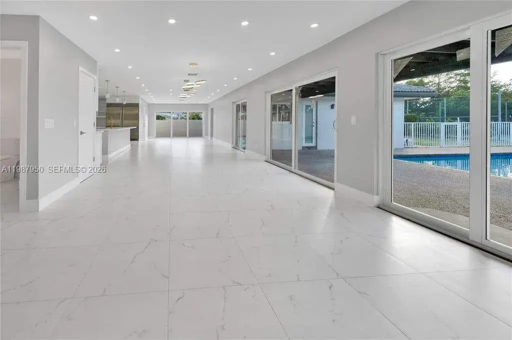 4010 NW 99th Ave, Coral Springs FL 33065