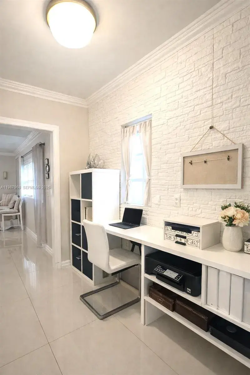 70 NW 31st St # 1, Miami FL 33127