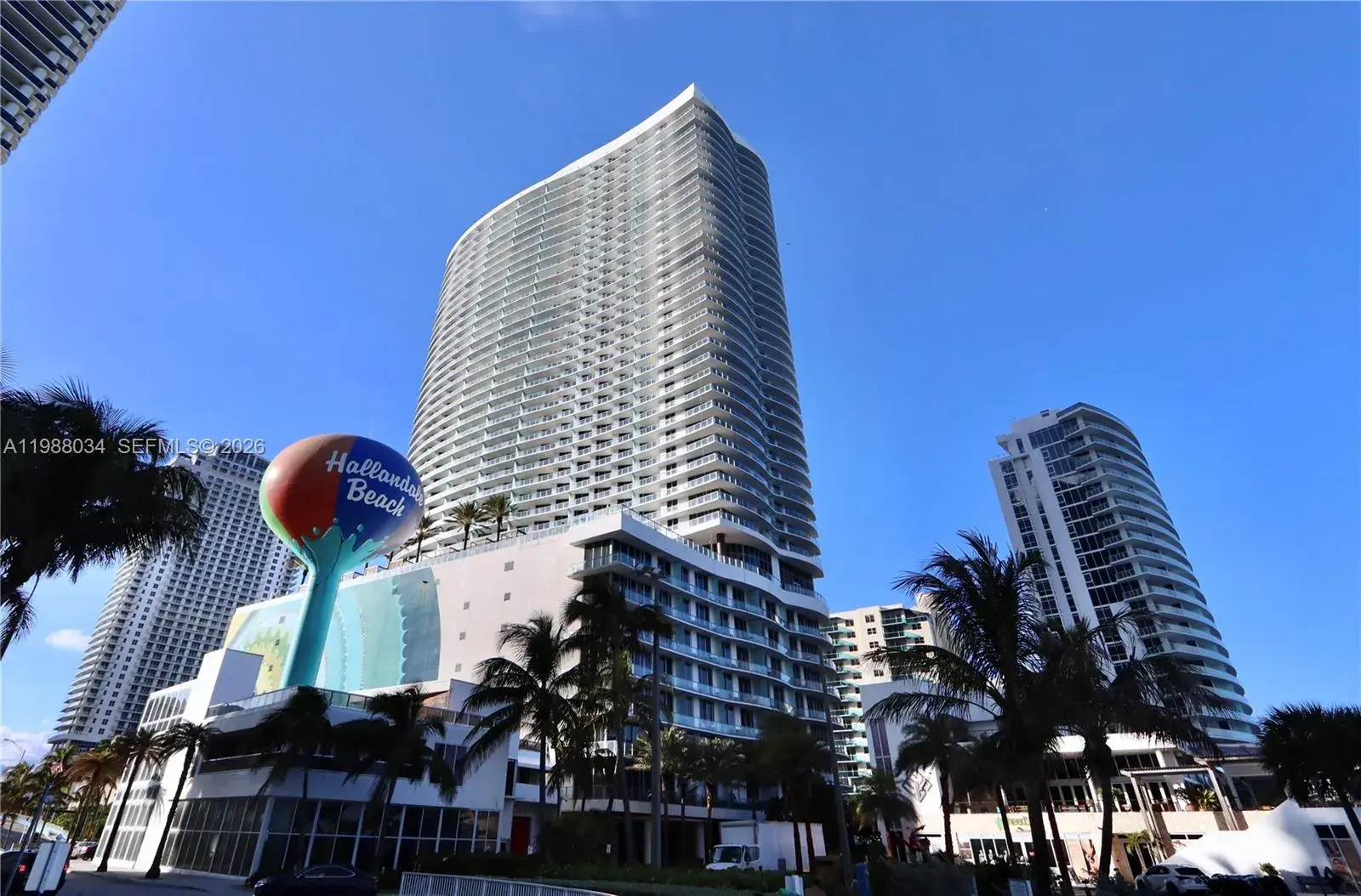 4111 S Ocean Dr, Hollywood FL 33019