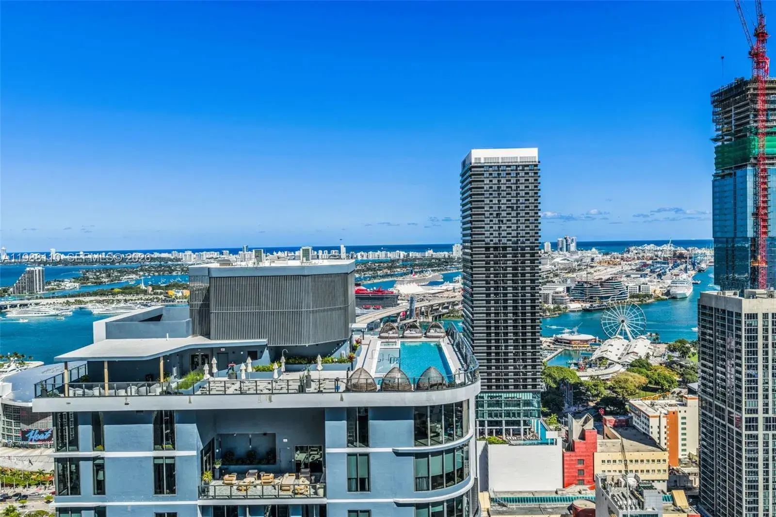 1 bedroom 2 bath Residential Lease for rent at 121 NE 5th St # 902, Miami FL 33132