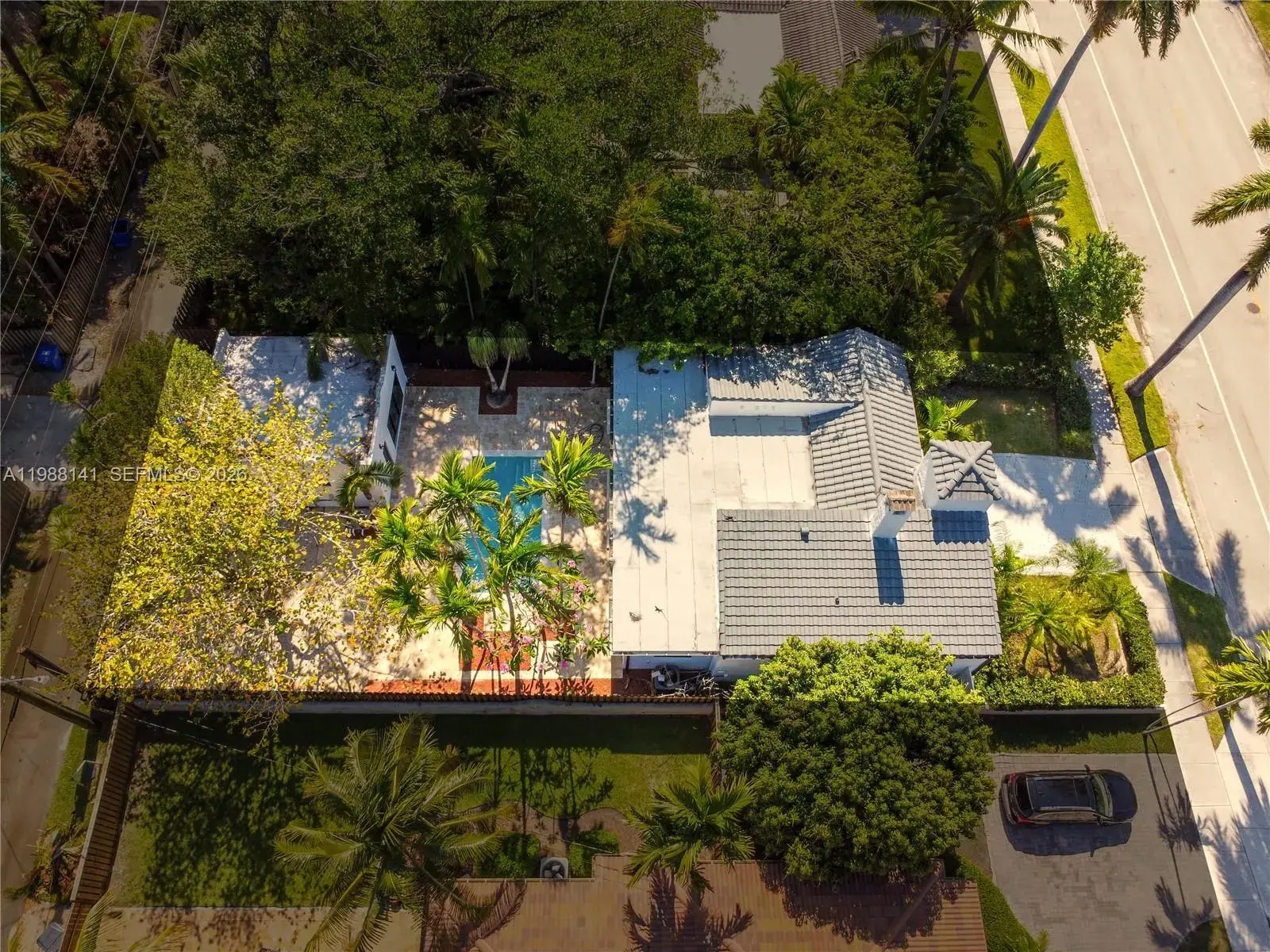1108 Harrison St, Hollywood FL 33019