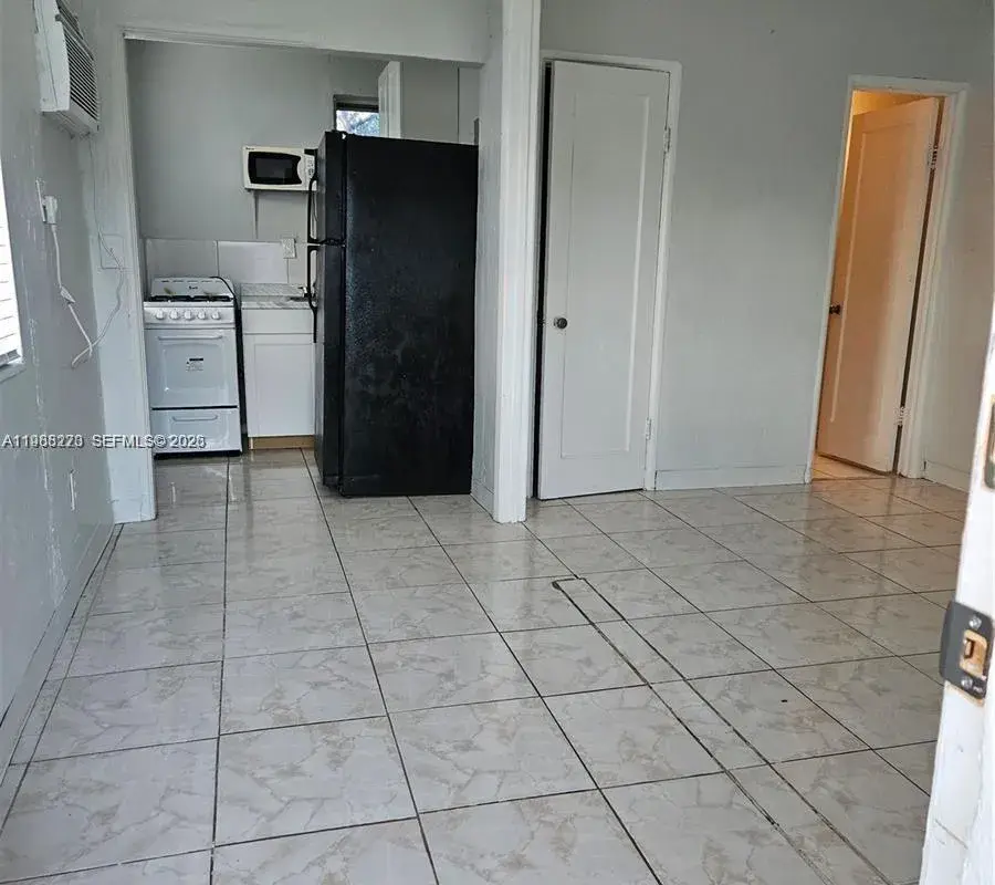 1437 NE 110th Ter # 4, Miami FL 33161