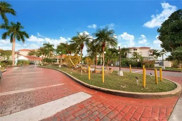 2 bedroom 1 bath Residential for sale at 8305 SW 152nd Ave # 201, Miami FL 33193