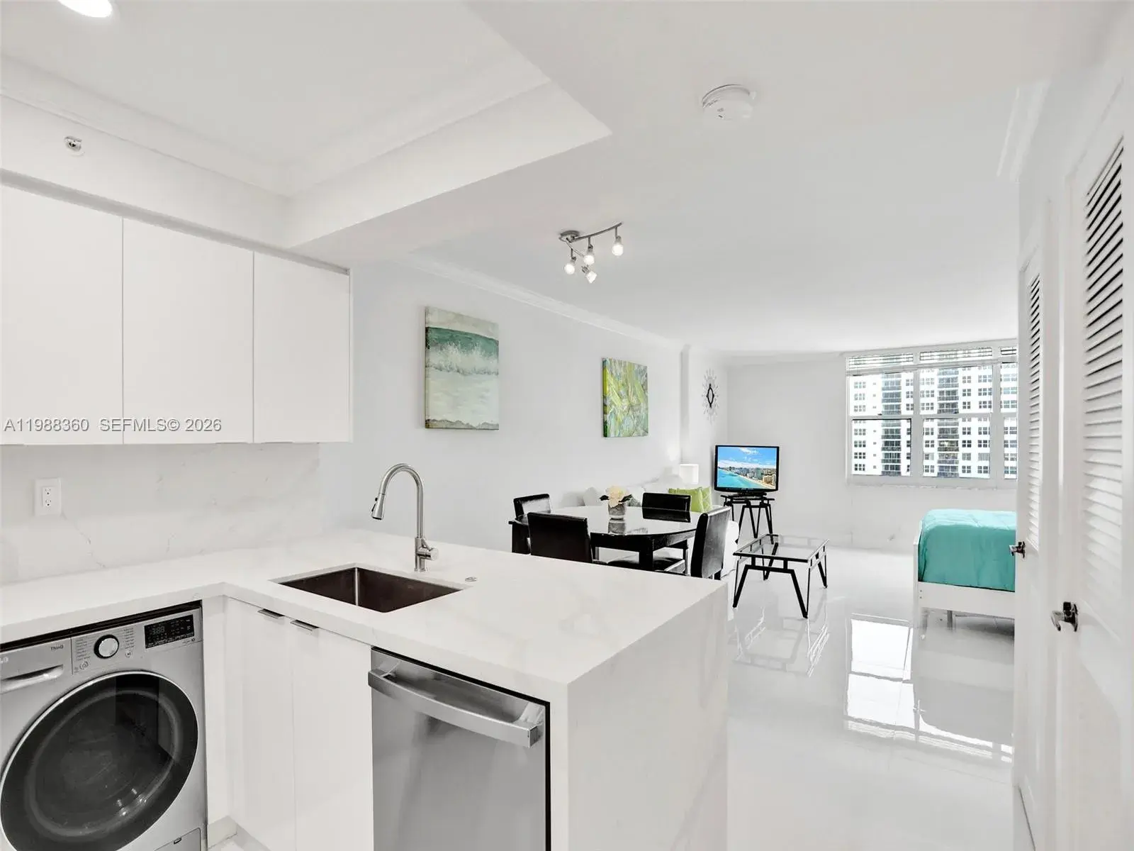 1 bath Residential Lease for rent at 2501 S Ocean Dr, Hollywood FL 33019