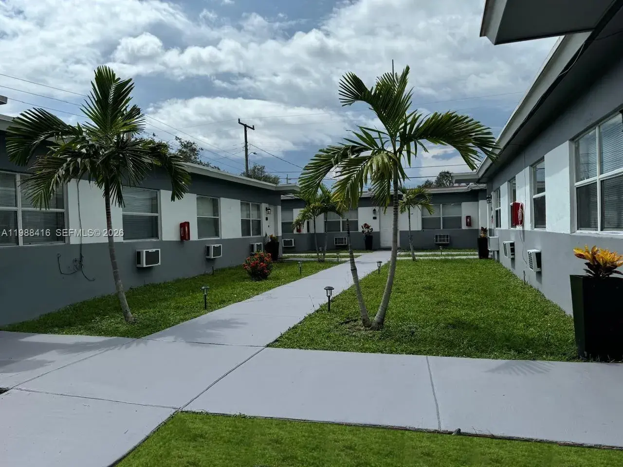 2300 Douglas St # 5, Hollywood FL 33020