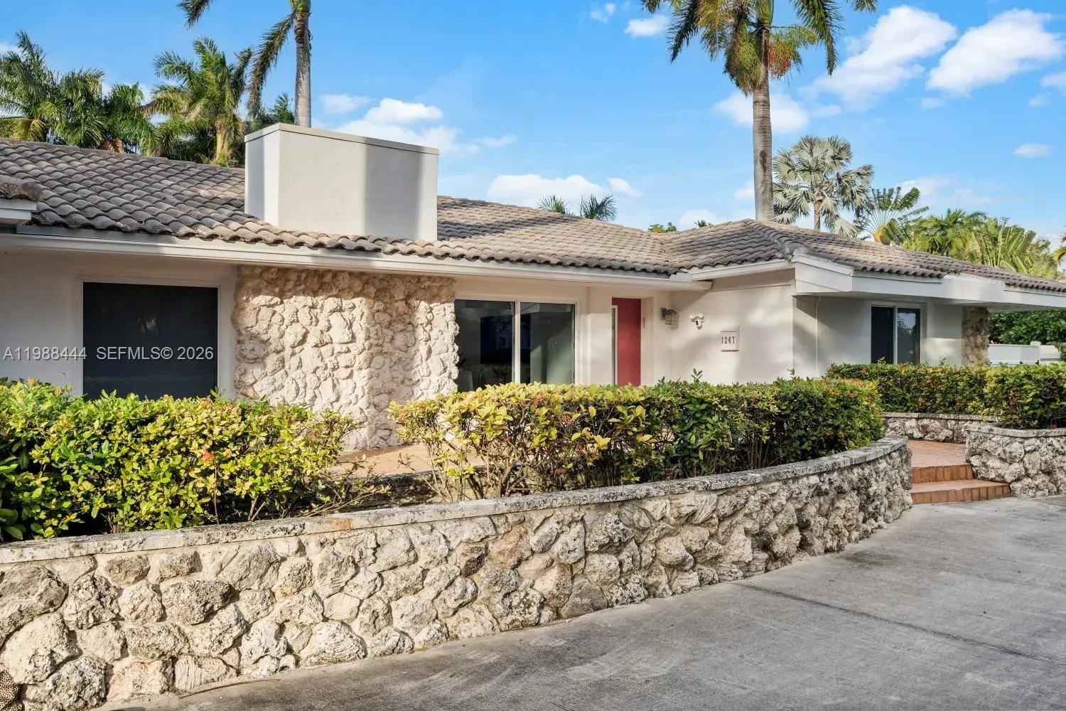 4 bedroom 4 bath Residential Lease for rent at 1247 Jackson St, Hollywood FL 33019