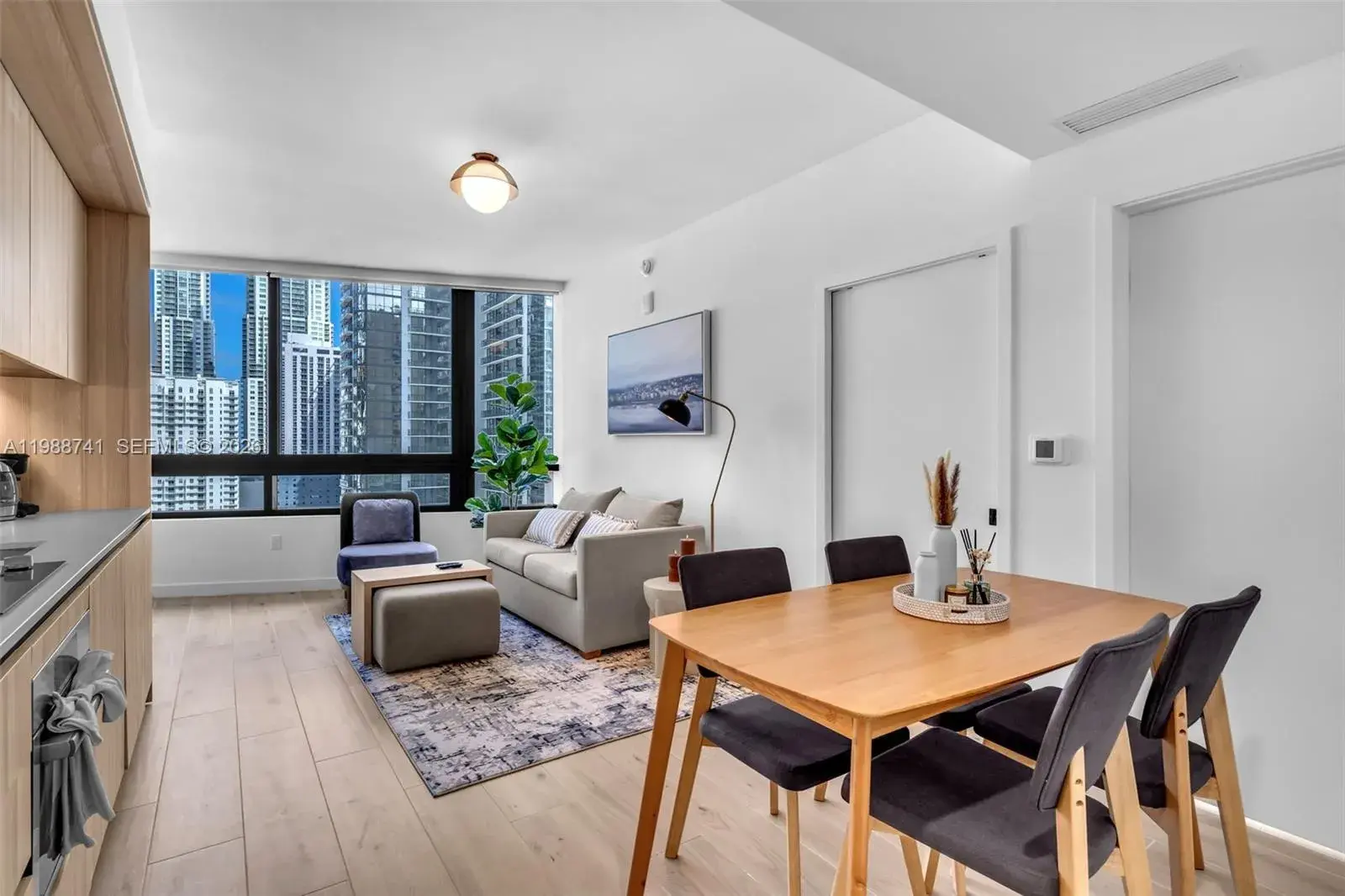 225 N Miami Ave # 1709, Miami FL 33131