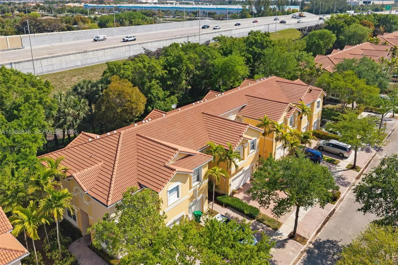 12471 SW 42nd St, Miramar FL 33027