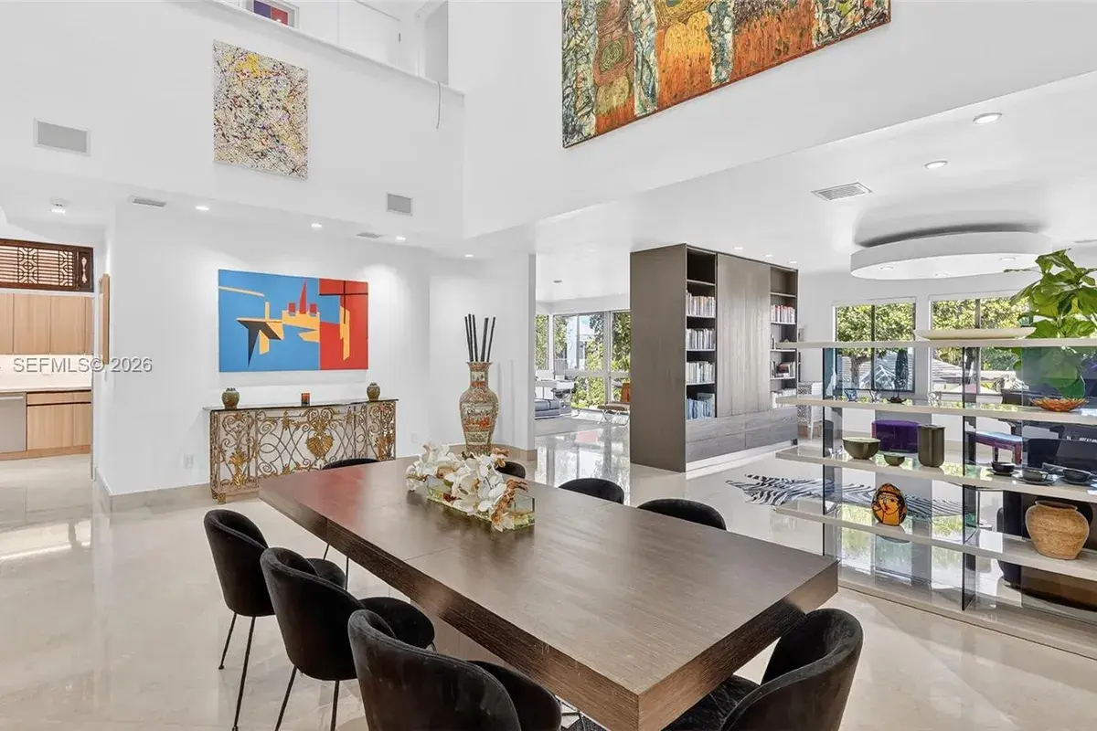 2000 S Bayshore Dr # 24, Miami FL 33133